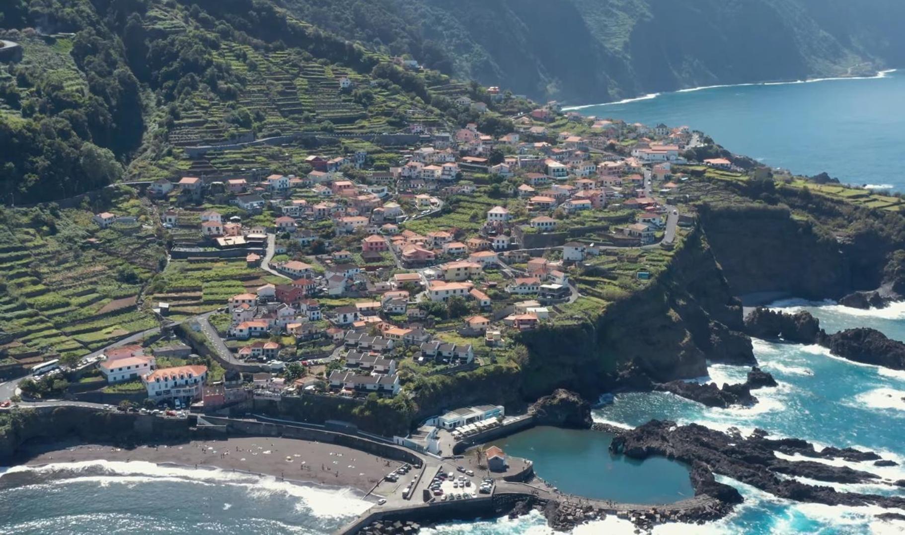 Blue By The Sea House * Paul do Mar (Madeira)
