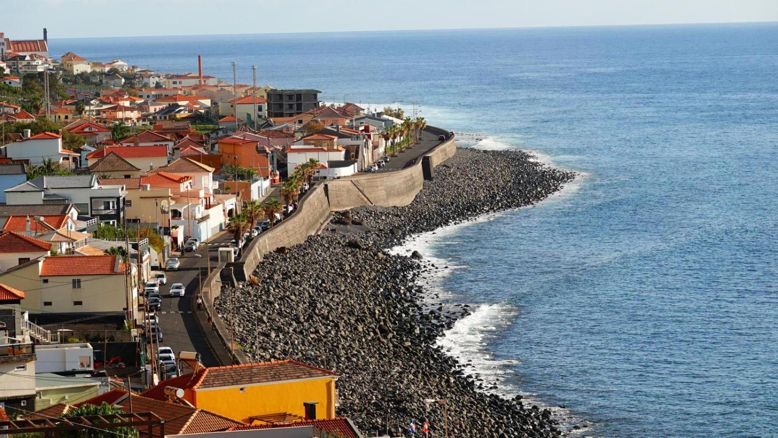 Vakantiehuis Blue By The Sea House Paul do Mar (Madeira)